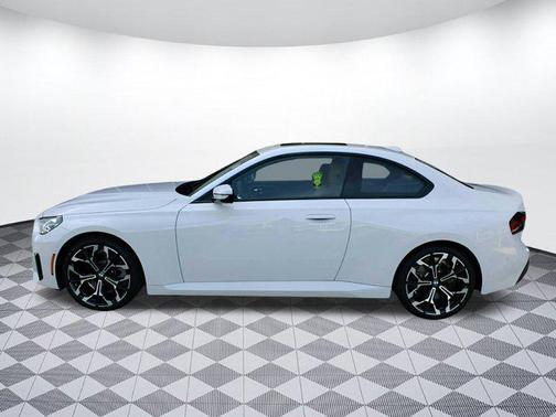 2025 BMW 230 i