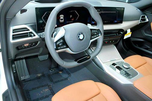 2025 BMW 230 i