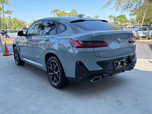 Brooklyn Grey Metallic 2024 BMW X4 xDrive30i