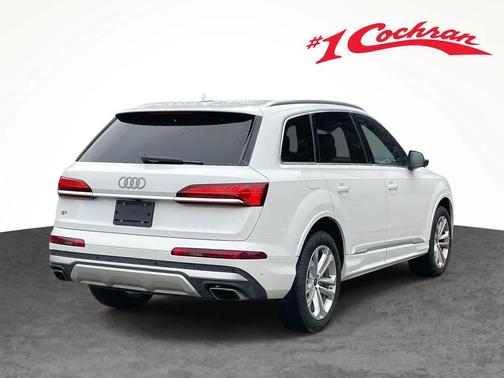 2025 Audi Q7 55 Premium Plus