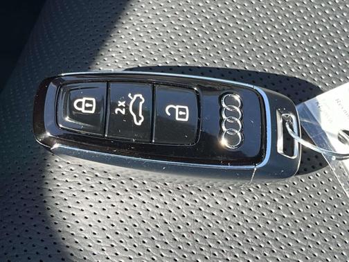 2026 Audi Q7 55 Prestige