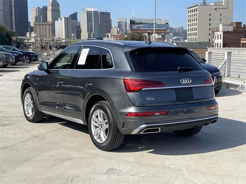 2022 Audi Q5 45 S line Premium