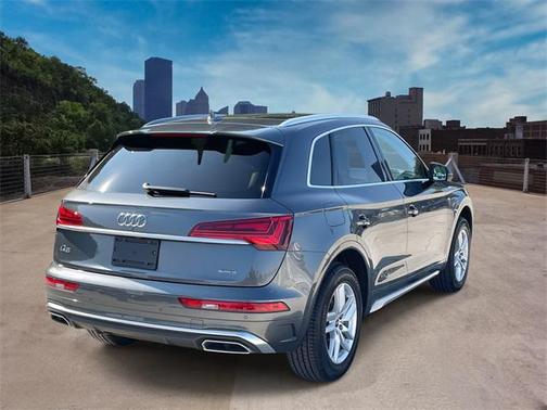2022 Audi Q5 45 S line Premium