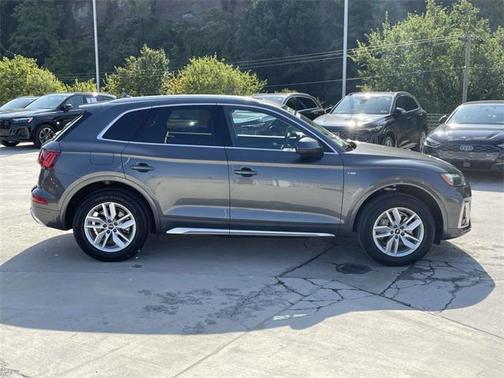 2022 Audi Q5 45 S line Premium