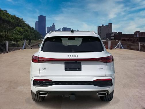 2025 Audi Q5 Premium Plus