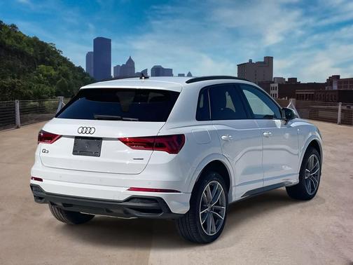 2025 Audi Q3 Premium 45 TFSI S line quattro Tiptronic