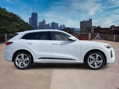 2025 Audi Q5 Prestige TFSI quattro S tronic