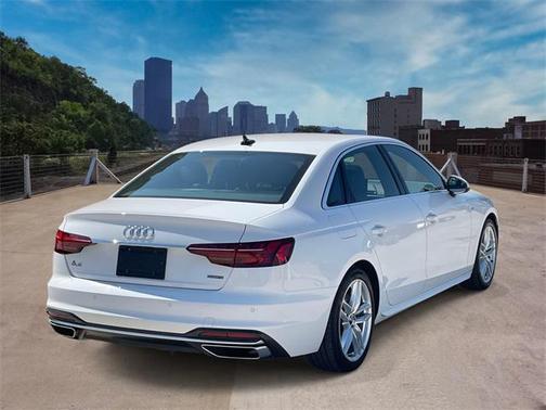 2022 Audi A4 45 S line Premium Plus