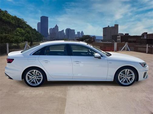 2022 Audi A4 45 S line Premium Plus