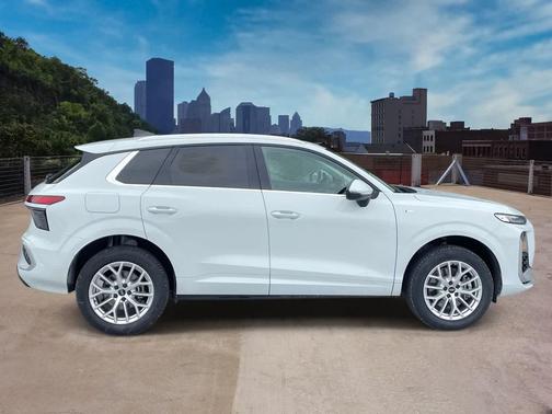 2Y2Y/White 2026 Audi Q3 TFSI quattro S tronic