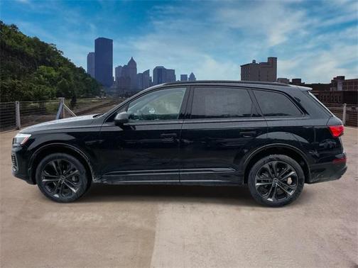 2025 Audi Q7 55 Premium Plus