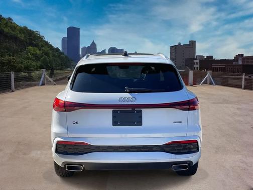 2025 Audi Q5 Premium Plus