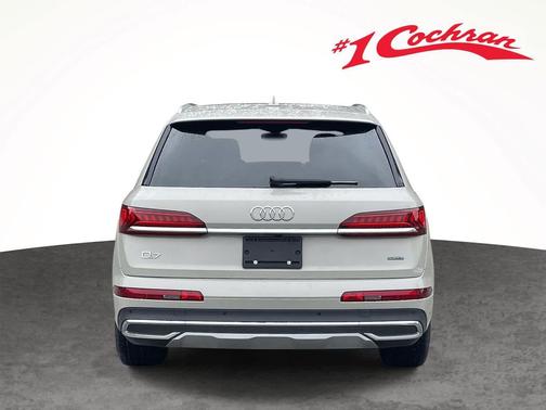 2024 Audi Q7 45 Premium Plus