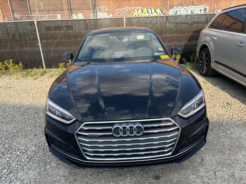 Mythos Black Metallic 2019 Audi A5 45 Premium