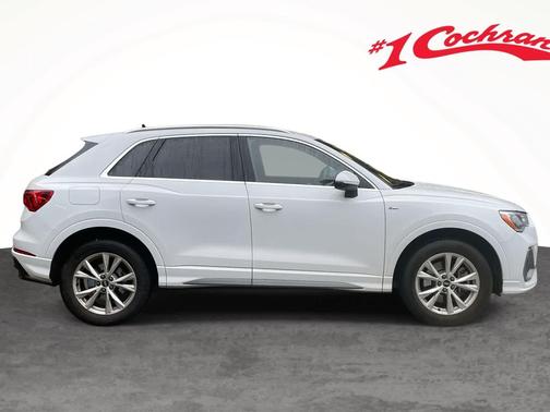 2022 Audi Q3 45 S line Premium