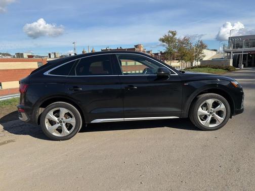 2023 Audi Q5 45 S line Premium Plus