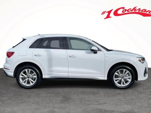 2025 Audi Q3 Premium 45 TFSI S line quattro Tiptronic