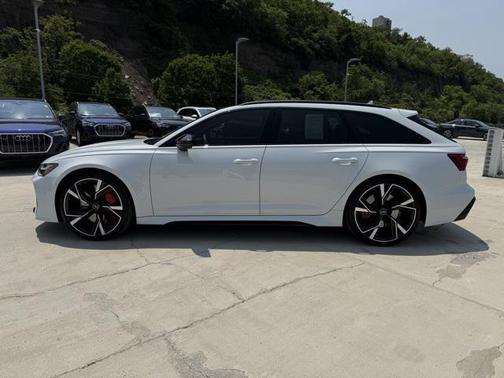 2023 Audi RS 6 Avant 4.0T