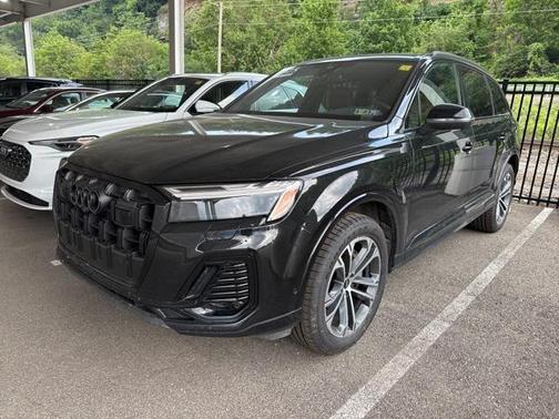 2025 Audi Q7 45 Premium Plus