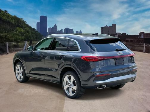 2025 Audi Q5 Premium Plus