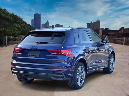 2025 Audi Q3 Premium 45 TFSI S line quattro Tiptronic