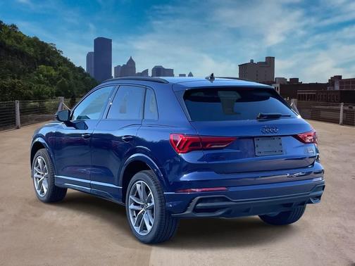 2025 Audi Q3 Premium 45 TFSI S line quattro Tiptronic