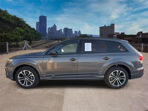 2025 Audi Q7 45 Premium
