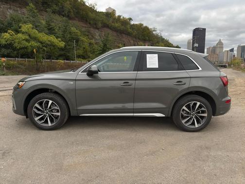 2024 Audi Q5 45 S line Premium Plus