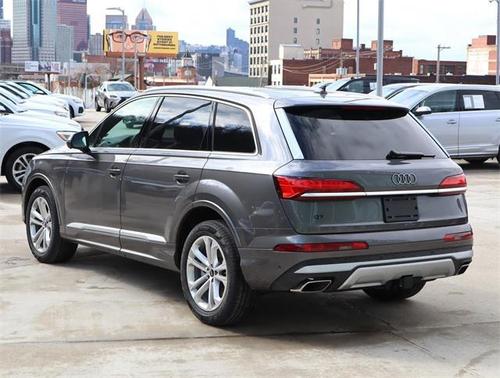 2025 Audi Q7 45 Premium