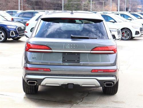 2025 Audi Q7 45 Premium