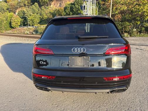 2025 Audi Q5 45 S line Premium