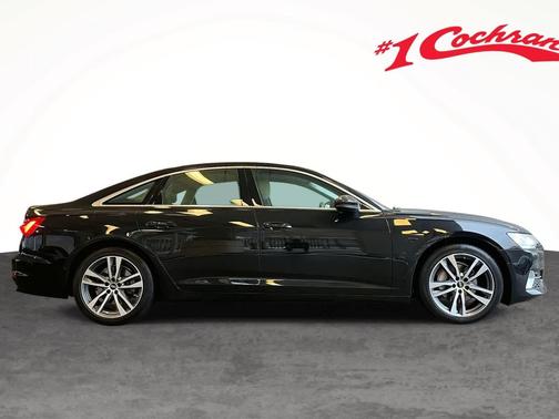 2022 Audi Q5 45 S line Prestige