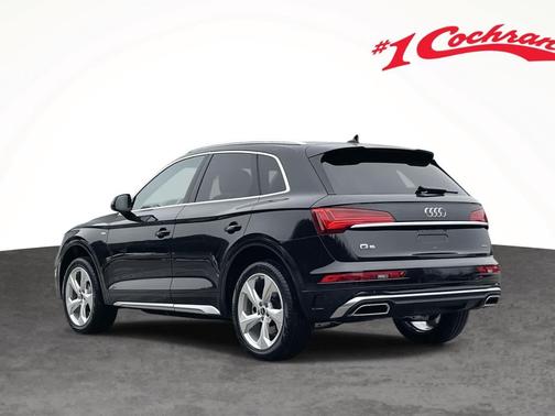 2022 Audi Q5 45 S line Prestige