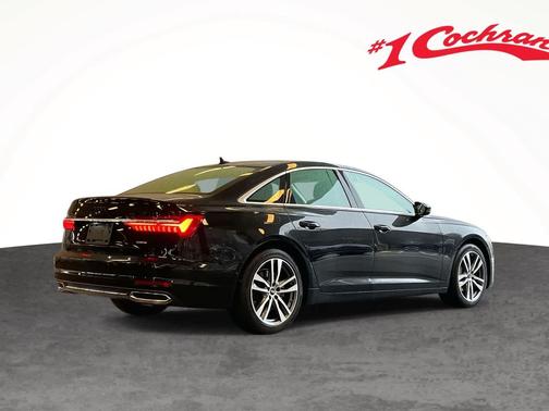 2022 Audi Q5 45 S line Prestige