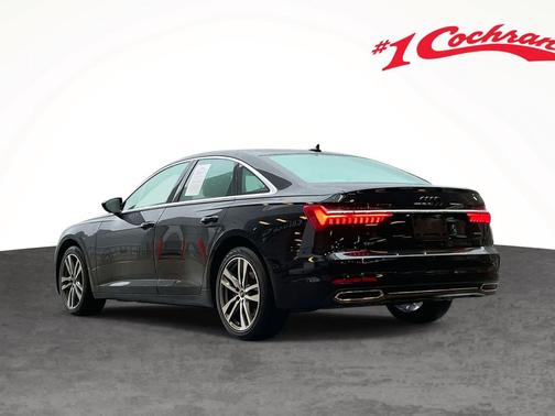 2022 Audi Q5 45 S line Prestige