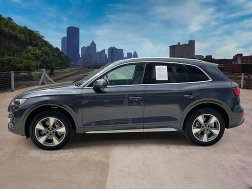 2024 Audi Q5 40 Premium