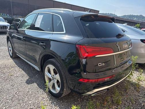 2022 Audi Q5 45 S line Premium Plus