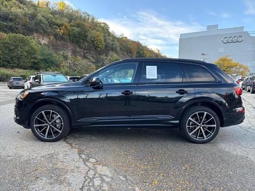 2021 Audi Q7 55 Premium Plus