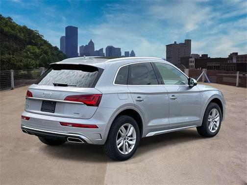 2023 Audi Q5 45 S line Premium