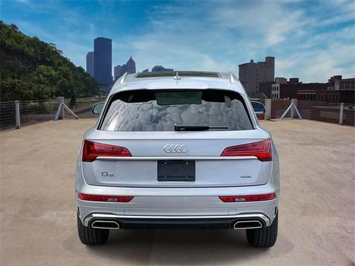 2023 Audi Q5 45 S line Premium