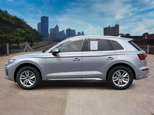 2023 Audi Q5 45 S line Premium