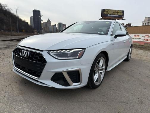 2023 Audi A4 45 S line Premium Plus