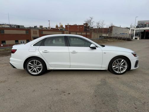2023 Audi A4 45 S line Premium Plus