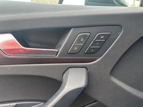 2022 Audi Q5 40 Premium