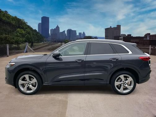 2025 Audi Q5 Premium Plus