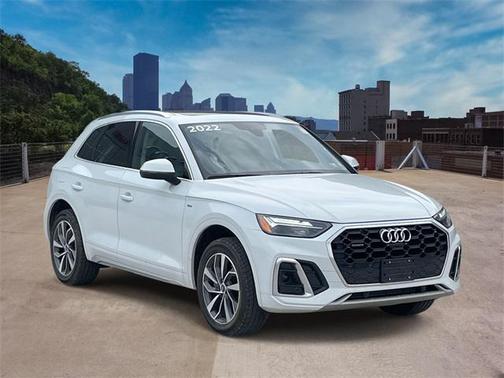 2022 Audi Q5 45 S line Premium Plus