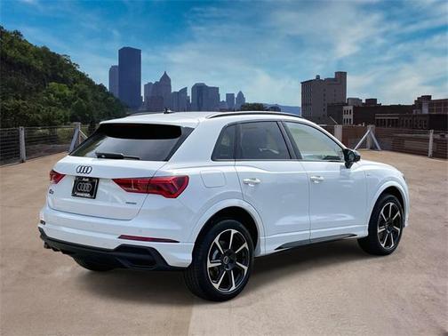 2025 Audi Q3 45 S line Premium Plus