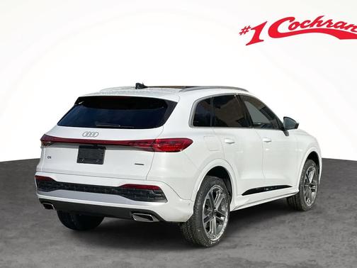 2025 Audi Q5 Premium TFSI quattro S tronic
