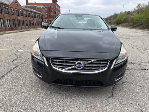 2013 Volvo S60 T5 Premier