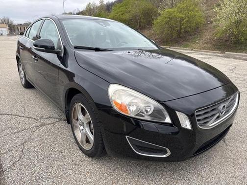 2013 Volvo S60 T5 Premier